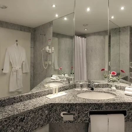 Hotel Ramada Hotel Frankfurt Oder 4*